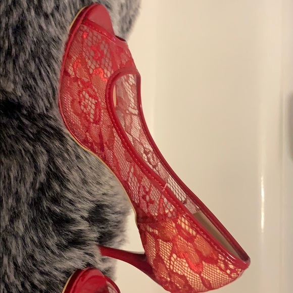 Pumps - Picture 3 of 3